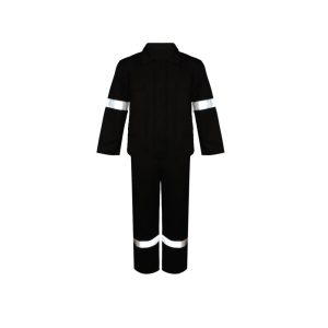 Combinaison de travail avec des bandes réfléchissantes